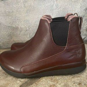Kuru Womens Luna Chelsea Booties Boots Sz 9 Burgundy Round Pull On Solid Brown
